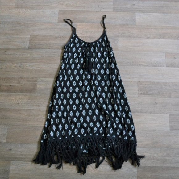 NWOT Xhilaration Fringe Black White Boho Tassel Pattern Dress Size Small - Picture 4 of 8
